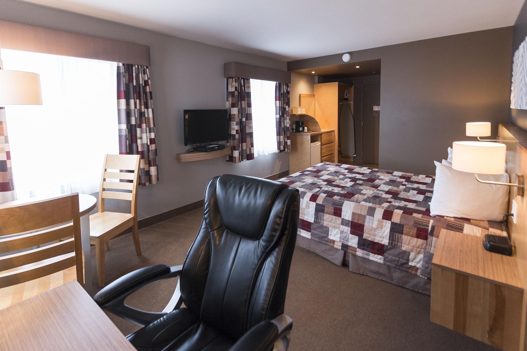 Econo Lodge La Malbaie Luaran gambar