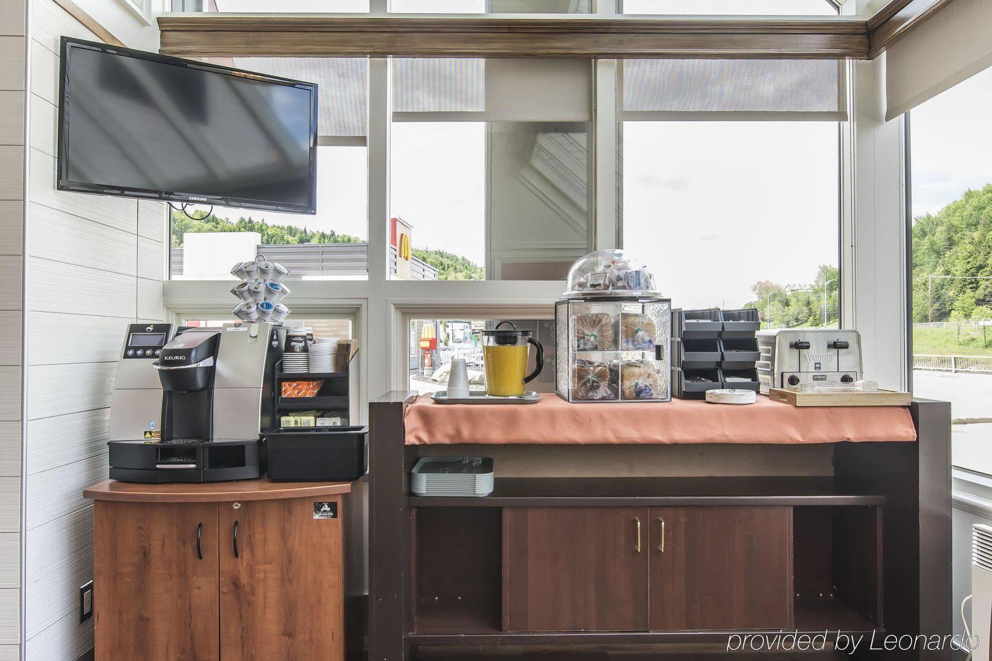 Econo Lodge La Malbaie Luaran gambar