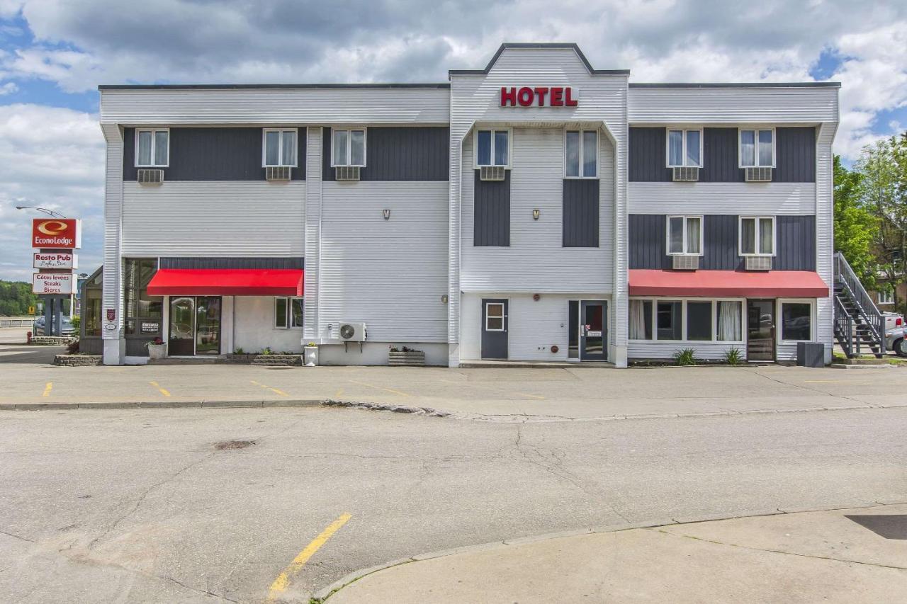 Econo Lodge La Malbaie Luaran gambar