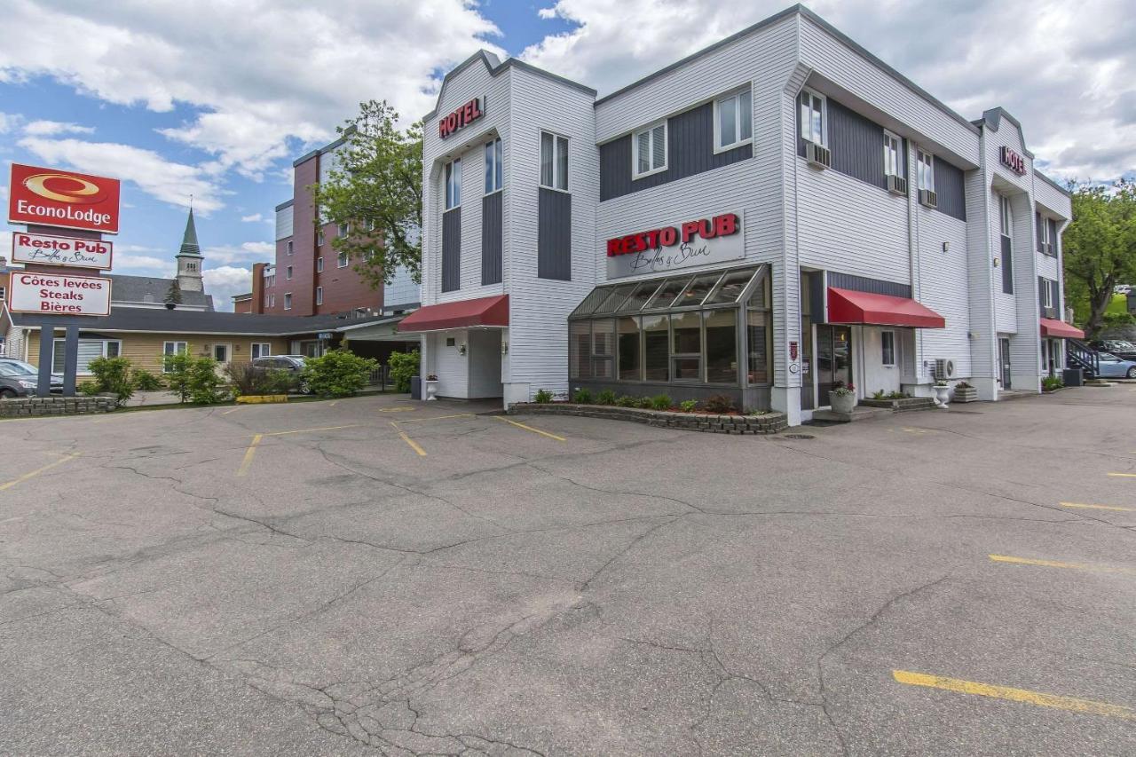 Econo Lodge La Malbaie Luaran gambar